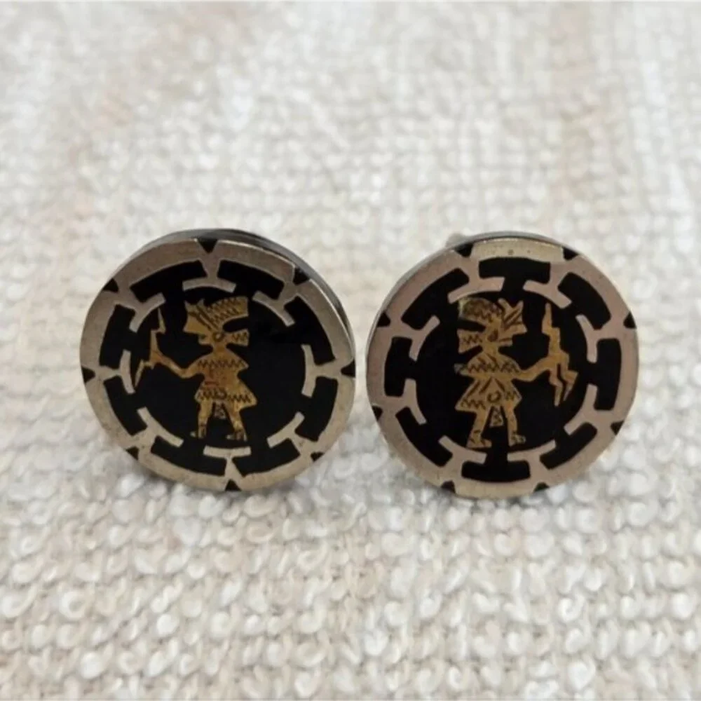 Alpaca Mexico Black and Silver Aztec Tribal Design Cufflinks